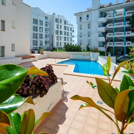 Nova - Sea View, Pool & Parking